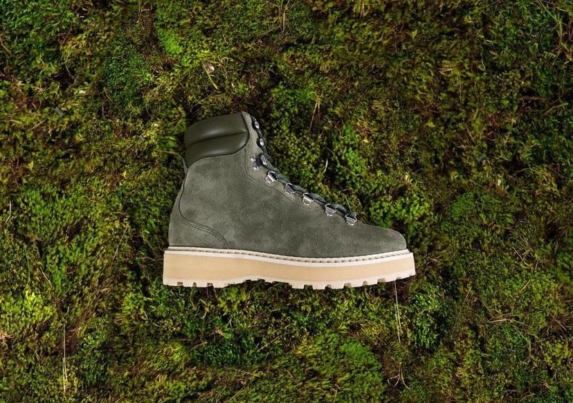 Mono Footwear, a Scandinavian footwear brand catering to the fashion-conscious and nature-lover now distributed in North America by In-Sport Fashions Inc.